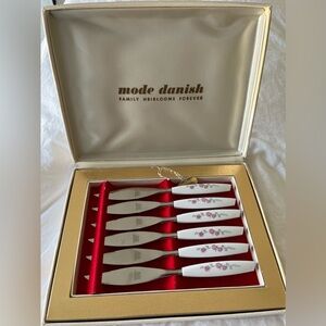 Vintage Mode Danish Stainless Serrated Steak Knives (6) ROSES Sheffield England